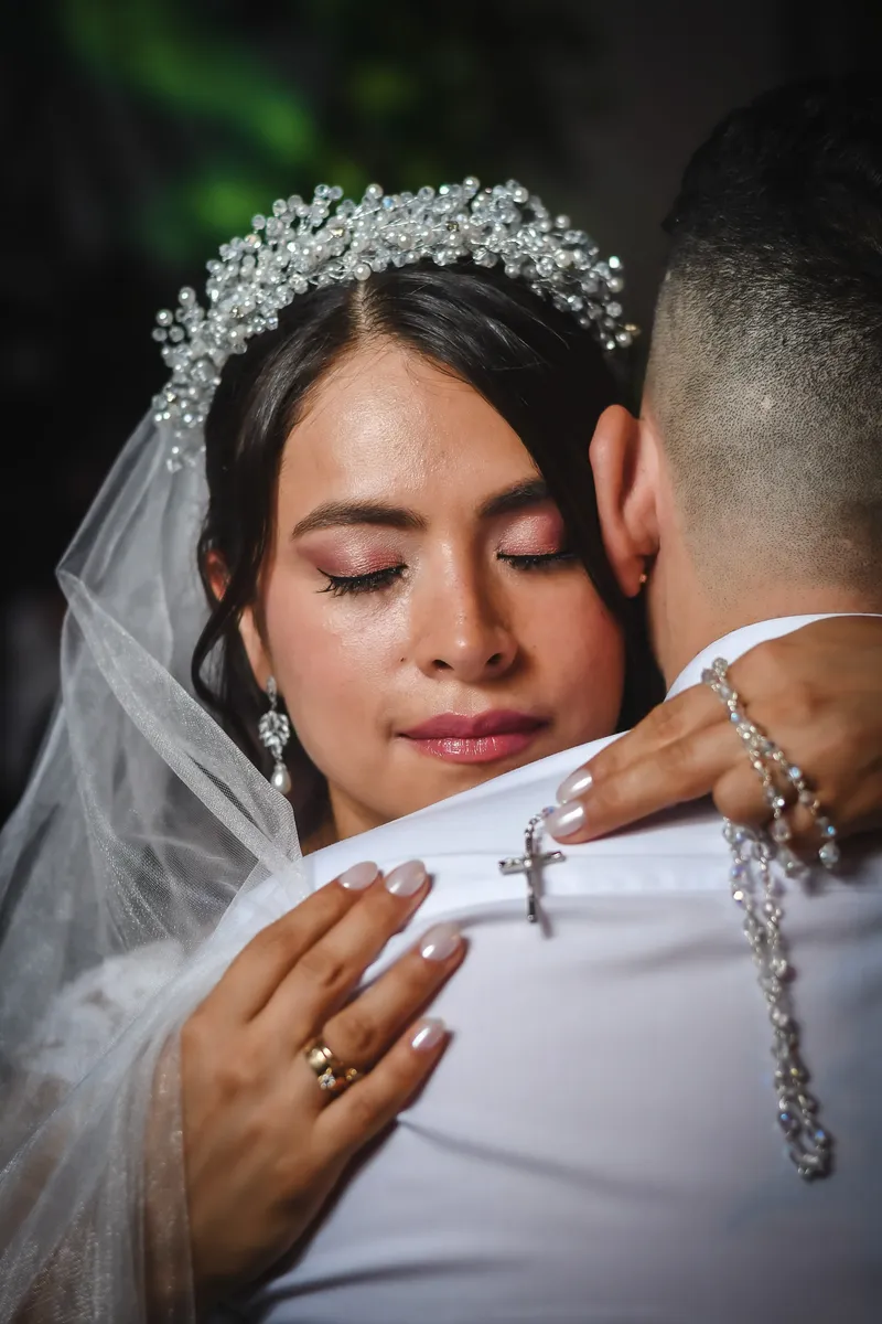 Sesión fotográfica de los novios en Ibagué.
