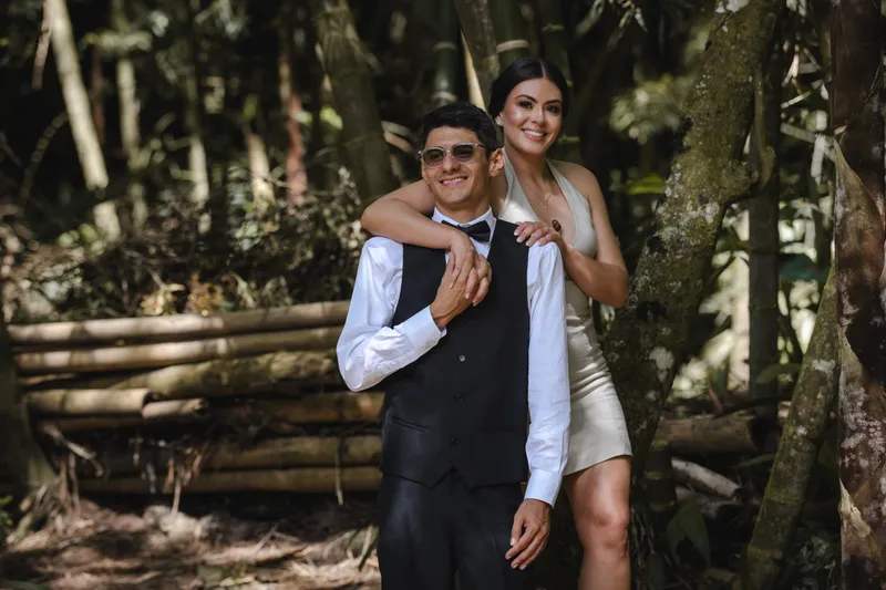 Sesión previa a la boda con los novios en Ibagué.
