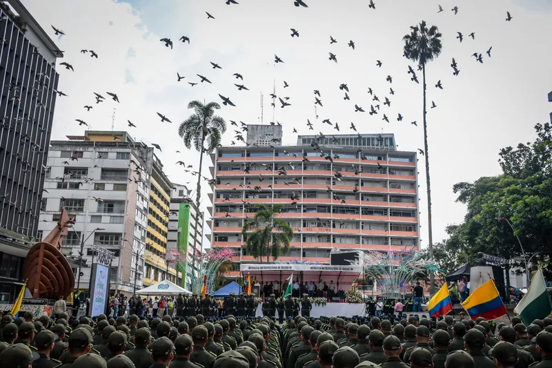 Ceremonia de ascensos de una empresa en Ibagué.
